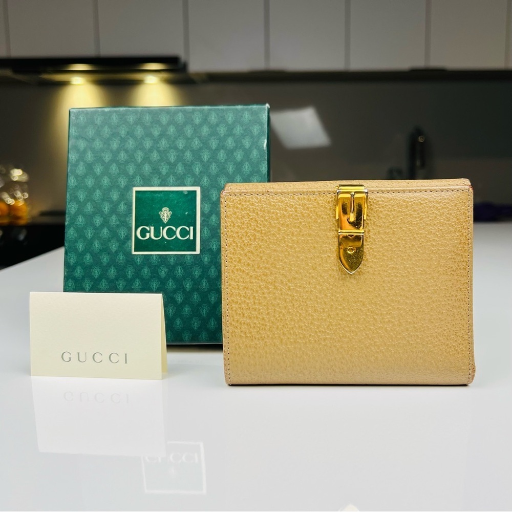 Gucci Tan Leather Wallet with Gold Clasp